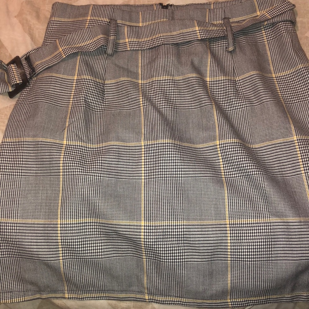 New cute forever 21 skirt